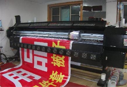 舞钢喷绘广告分辨率是多少？