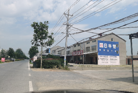 舞钢如何能保证墙体广告的醒目性？