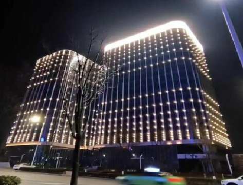 舞钢亮化工程安装注意事项。